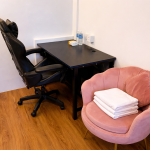 deluxe loft double, window, shared bathroom (2)