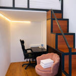 deluxe loft double, window, shared bathroom (4)
