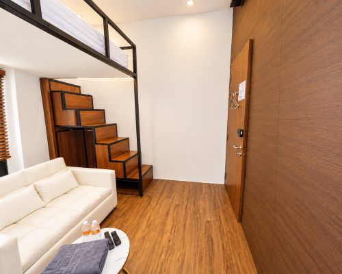Home bright, projector free hotel loft 3
