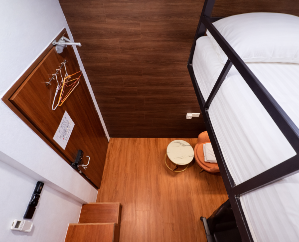 superior loft double, no window, shared bathroom (7)