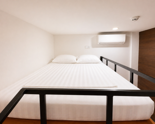 Home triple room no window (4)