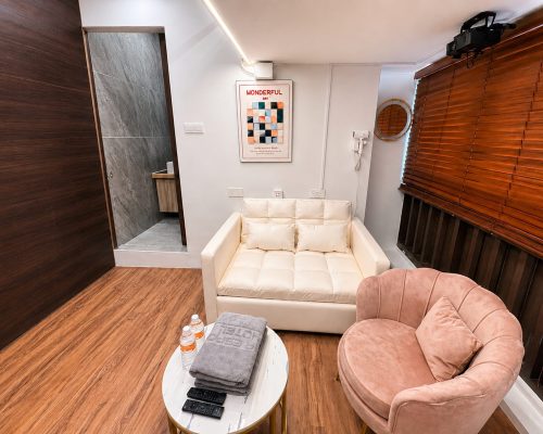 Home a76c8d3e 1c79 4aed b9a8 25cc6673308e